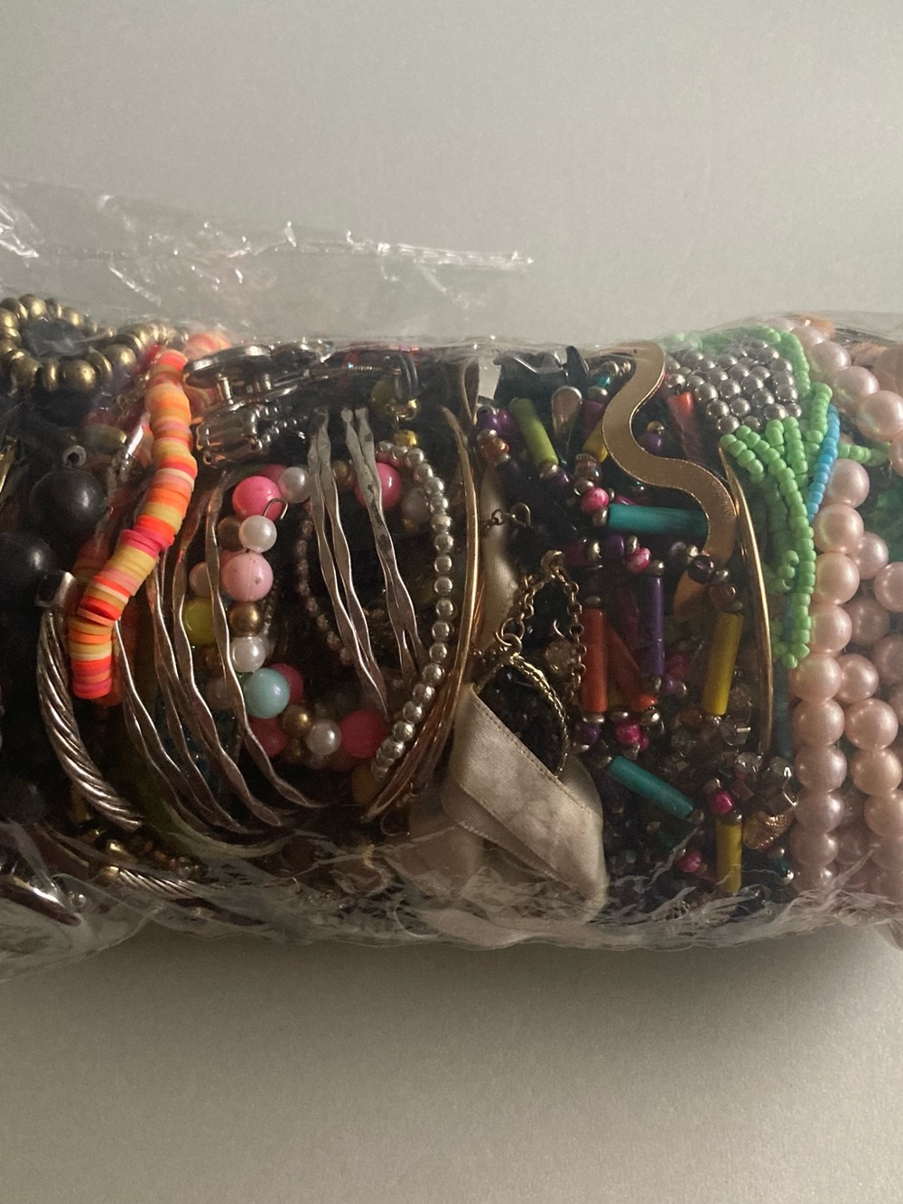 Assorted Mixed jewelry lot necklaces bracelet etc wearable and craft - Picture 6 of 9